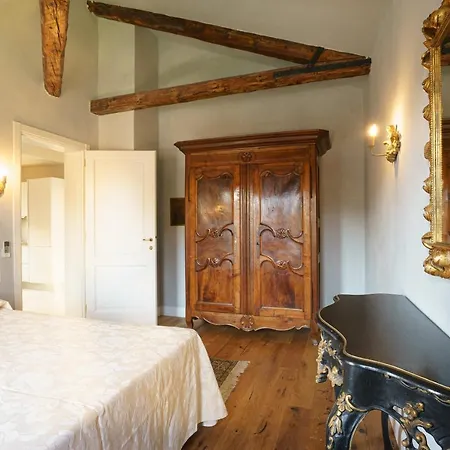 Palazzo Veneziano Direct At The Canal With Roof Terrace Holiday home Venice