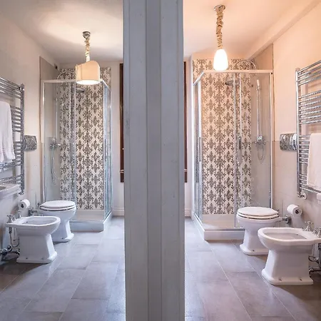 Palazzo Veneziano Direct At The Canal With Roof Terrace * Venice