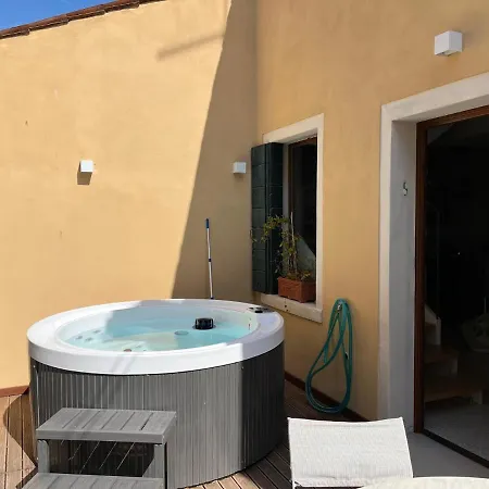 Palazzo Veneziano Direct At The Canal With Roof Terrace