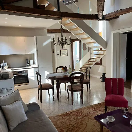 Palazzo Veneziano Direct At The Canal With Roof Terrace * Venice