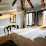 بيت للعطل Palazzo Veneziano Direct At The Canal With Roof Terrace